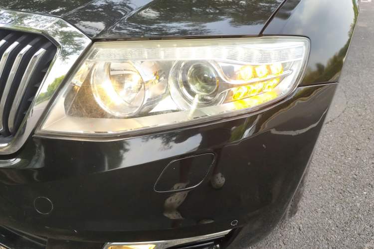 Used Hongqi H7 2015 2.0T Luxury Model Left Front Headlight