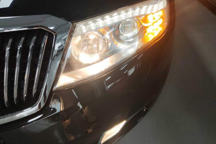 Used Hongqi H7 2015 3.0L Luxury Model Left Front Headlight