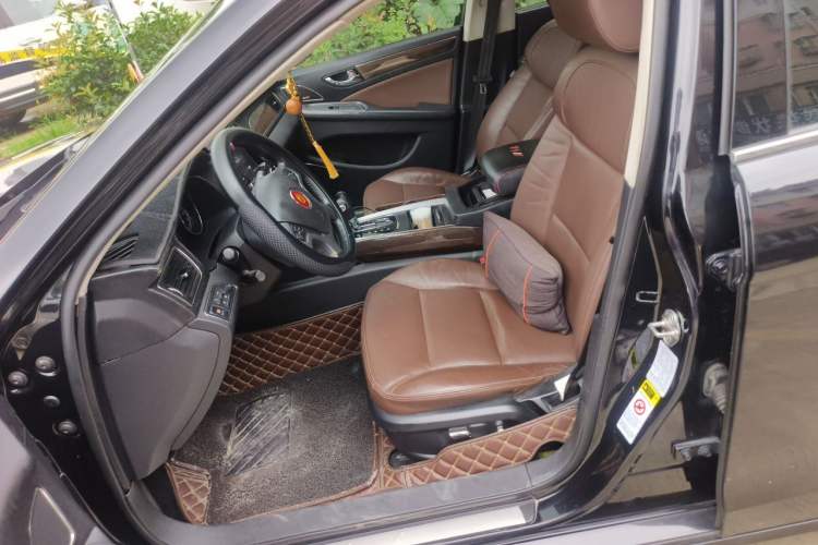 Used Hongqi H7 2015 2.0T Luxury Model Left Front Seat