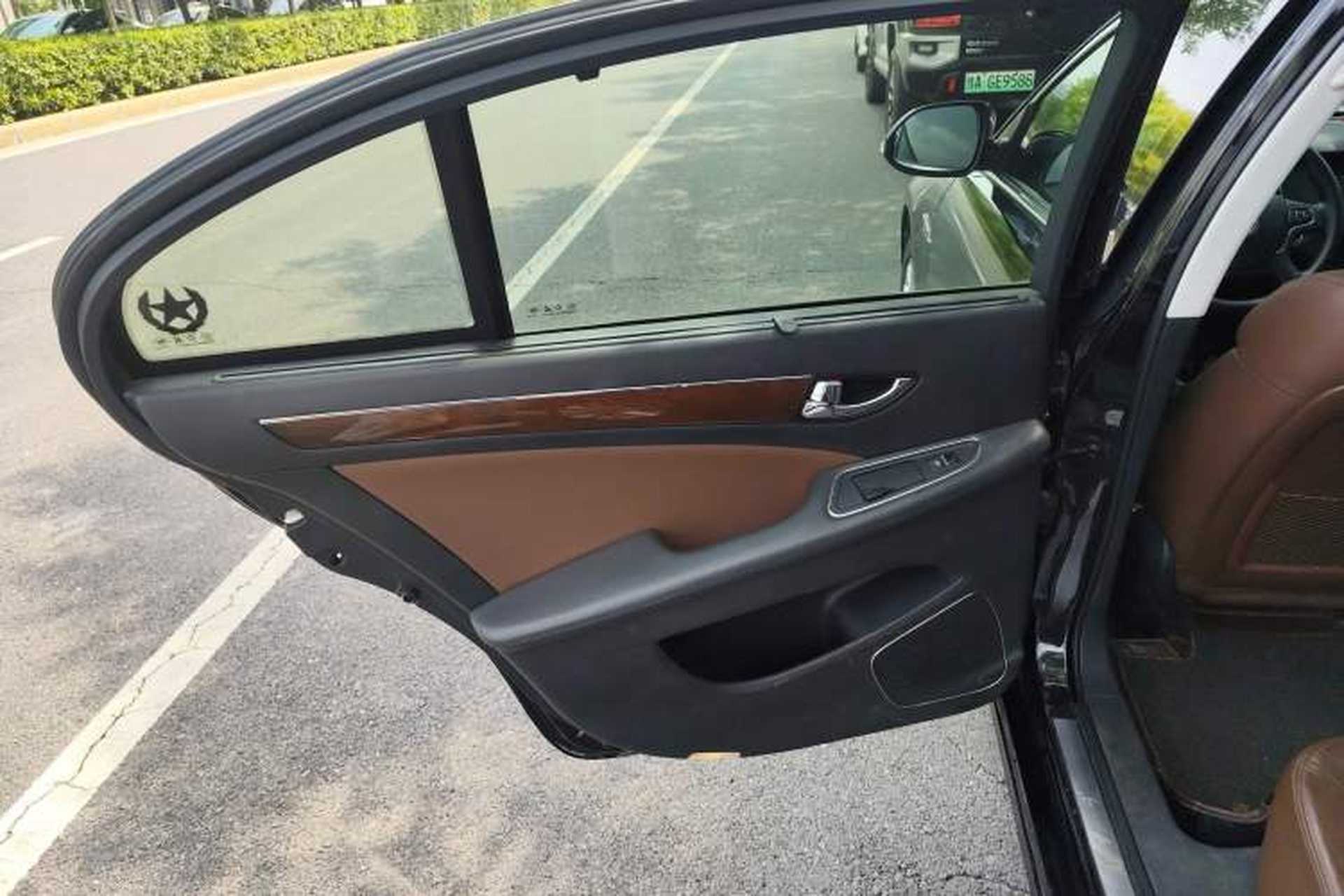 Used Hongqi H7 2015 2.0T Luxury Model Left Rear Door Interior