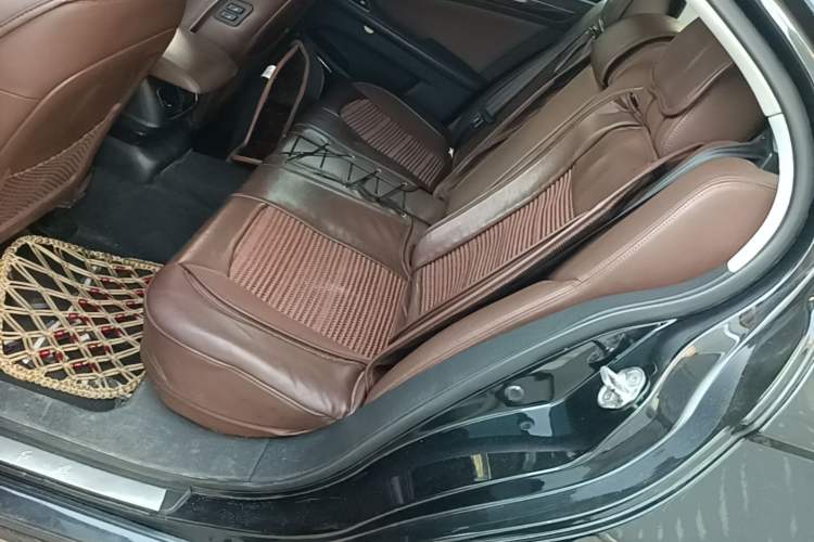 Used Hongqi H7 2015 1.8T Luxury Model Left Rear Seat
