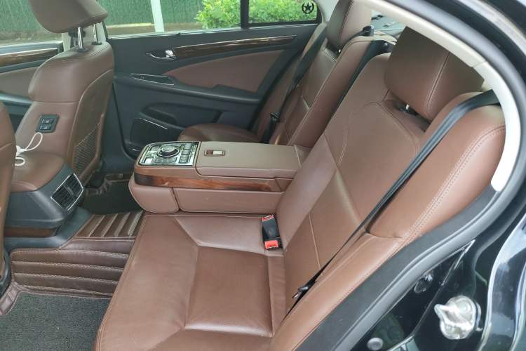 Used Hongqi H7 2015 2.0T Luxury Model Left Rear Seat