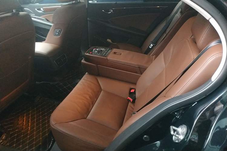 Used Hongqi H7 2015 2.0T Luxury Model Left Rear Seat