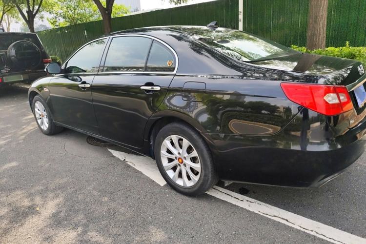 Used Hongqi H7 2015 2.0T Luxury Model Left Side