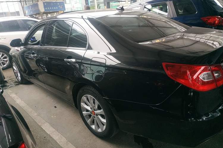 Used Hongqi H7 2015 2.0T Luxury Model Left Side