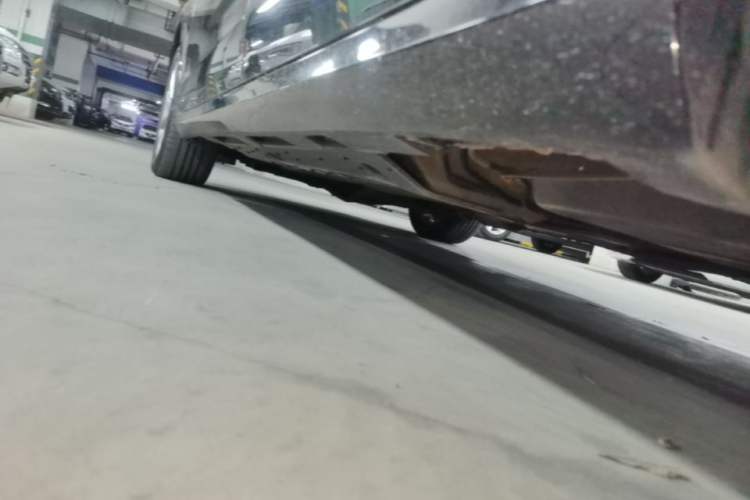 Used Hongqi H7 2015 2.0T Luxury Model Left Side Sill