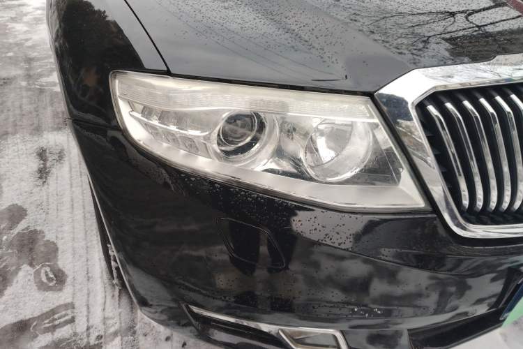 Used Hongqi H7 2015 2.0T Luxury Model Right Front Headlight