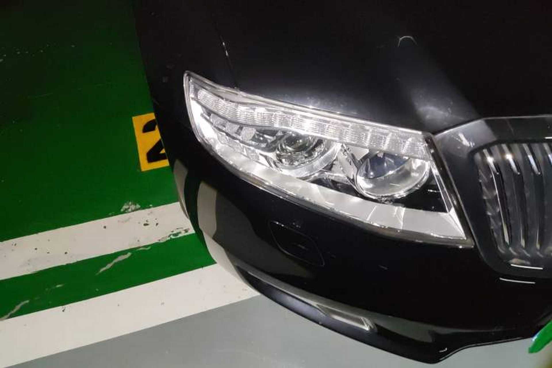 Used Hongqi H7 2015 2.0T Luxury Model Right Front Headlight