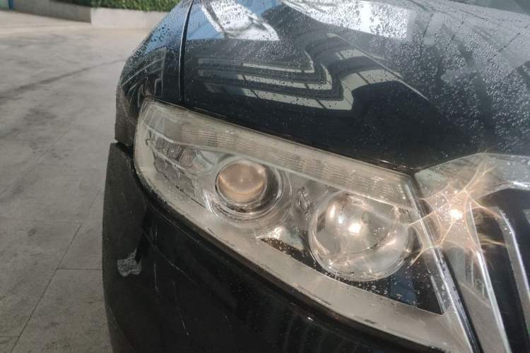 Used Hongqi H7 2015 1.8T Luxury Model Right Front Headlight