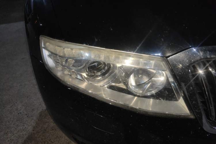 Used Hongqi H7 2015 2.0T Luxury Model Right Front Headlight