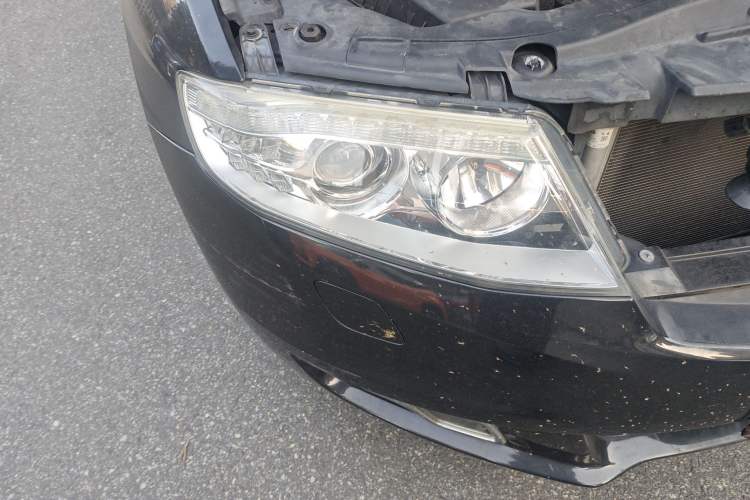 Used Hongqi H7 2015 1.8T Luxury Model Right Front Headlight