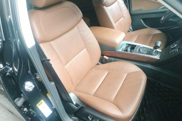 Used Hongqi H7 2015 2.0T Luxury Model Right Front Seat