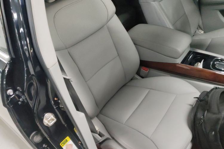 Used Hongqi H7 2015 3.0L Luxury Model Right Front Seat