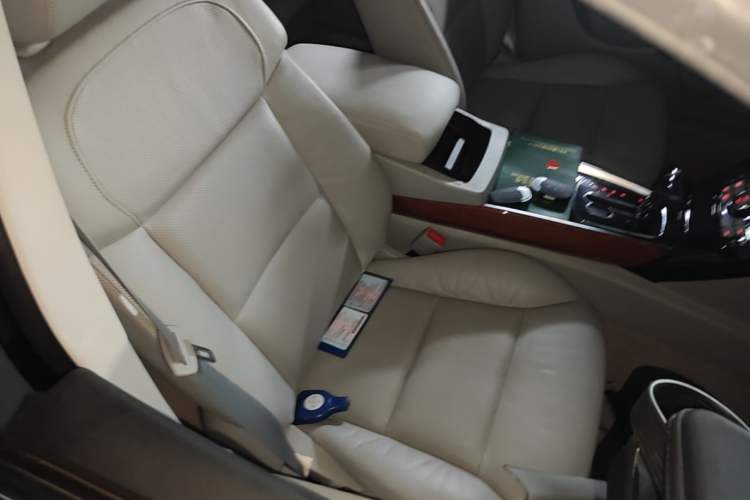 Used Hongqi H7 2015 2.0T Luxury Model Right Front Seat