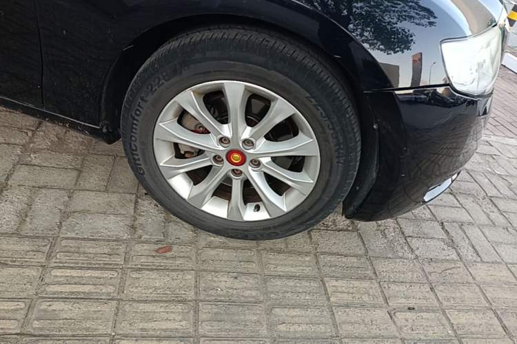 Used Hongqi H7 2015 1.8T Luxury Model Right Front Wheel Hub