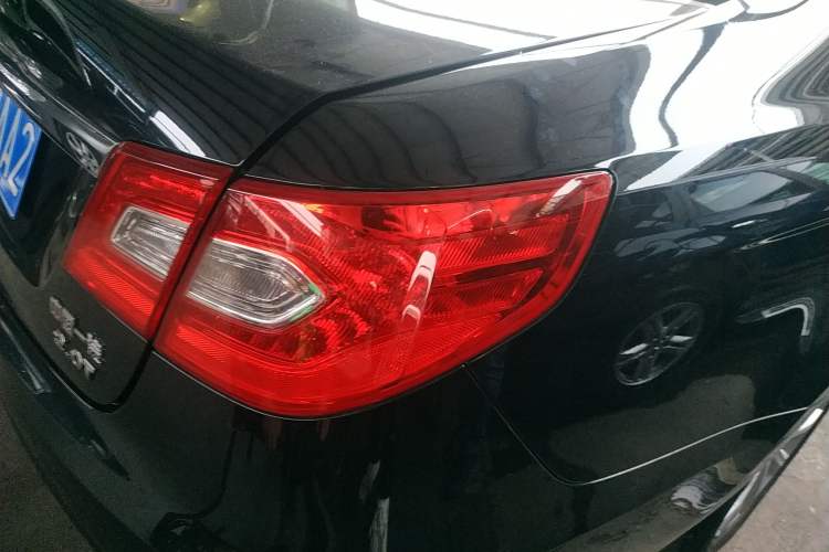 Used Hongqi H7 2015 2.0T Luxury Model Right Rear Taillight