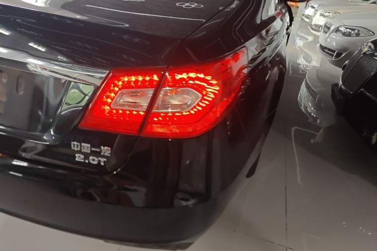 Used Hongqi H7 2015 2.0T Luxury Model Right Rear Taillight