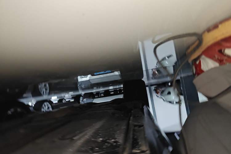 Used Hongqi H7 2015 2.0T Luxury Model Right Side Sill
