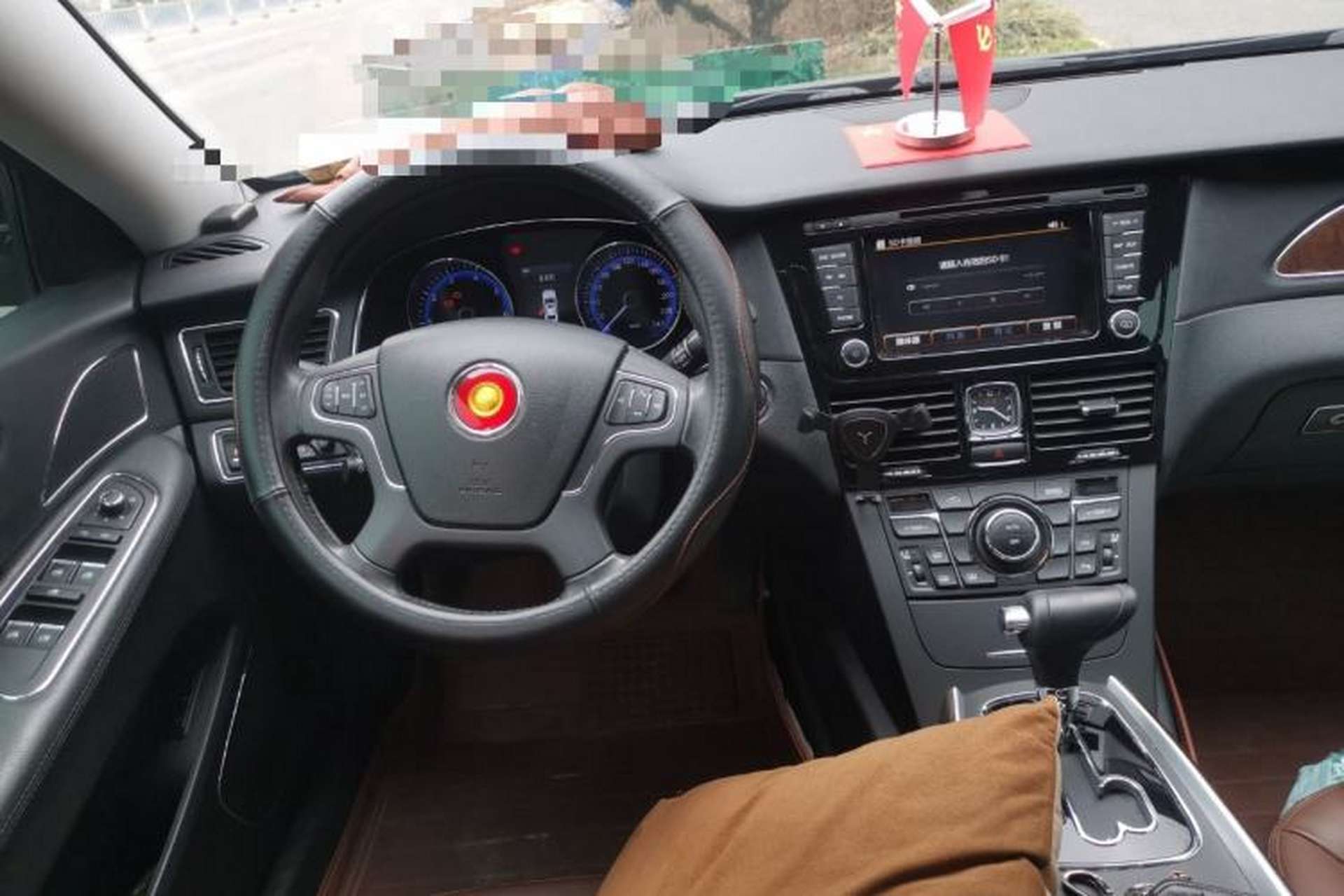 Used Hongqi H7 2015 2.0T Luxury Model Steering Wheel