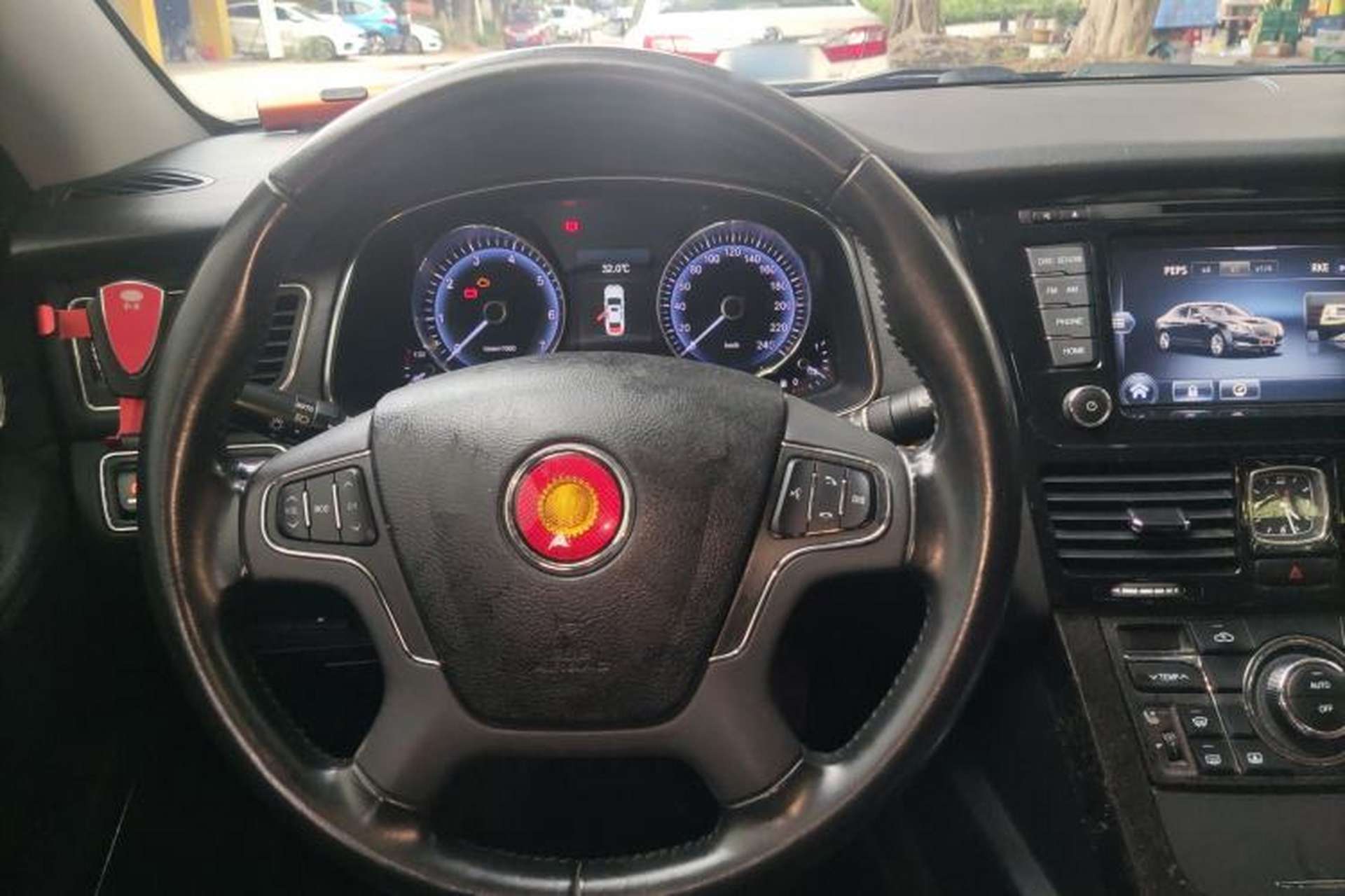 Used Hongqi H7 2015 2.0T Luxury Model Steering Wheel