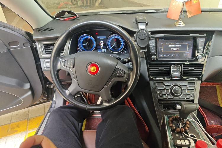 Used Hongqi H7 2015 2.0T Technology Model Steering Wheel