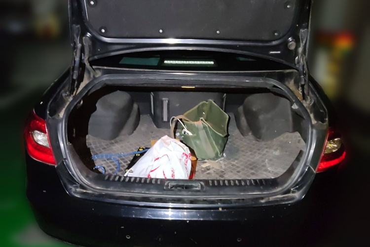 Used Hongqi H7 2015 2.0T Luxury Model Trunk