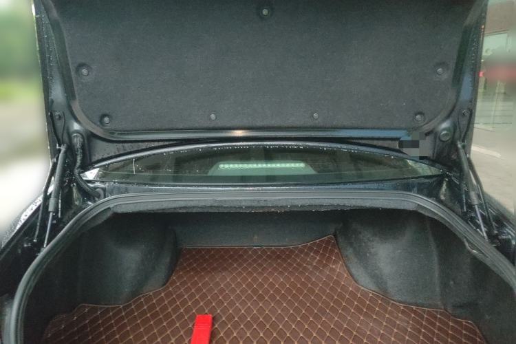 Used Hongqi H7 2015 1.8T Luxury Model Trunk