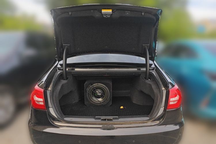 Used Hongqi H7 2015 2.0T Prestige Model Trunk