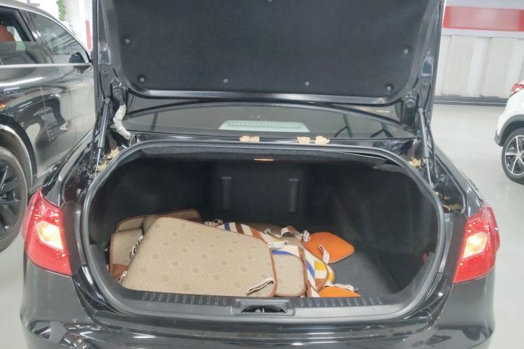 Used Hongqi H7 2015 3.0L Luxury Model Trunk