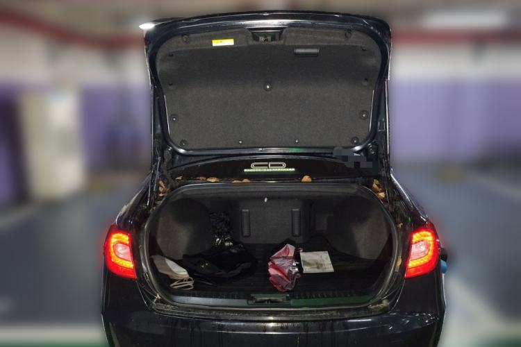Used Hongqi H7 2015 2.0T Luxury Model Trunk