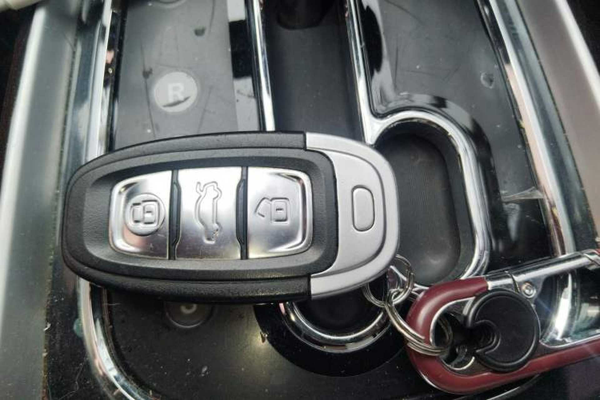 Used Hongqi H7 2015 2.0T Luxury Model Vehicle Key