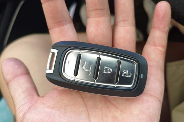 Used Hongqi H7  Vehicle Key
