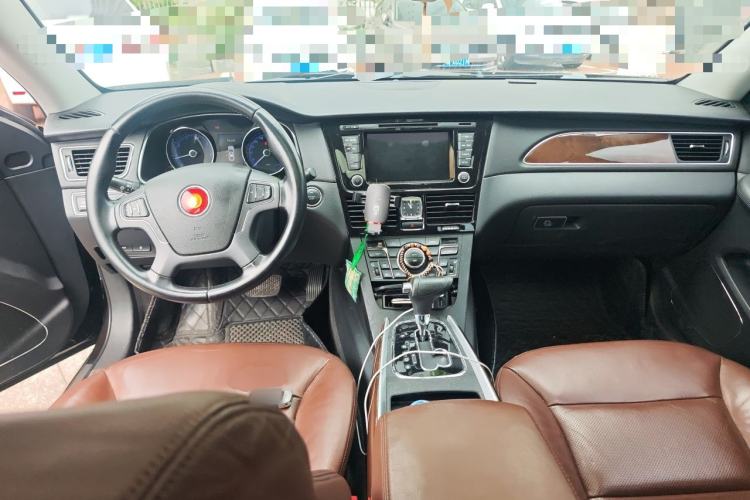 Used Hongqi H7 2015 2.0T Luxury Model Center Console