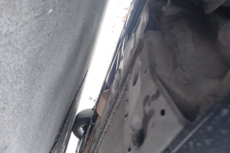 Used Hongqi H7 2015 2.0T Luxury Model Chassis Rear Right