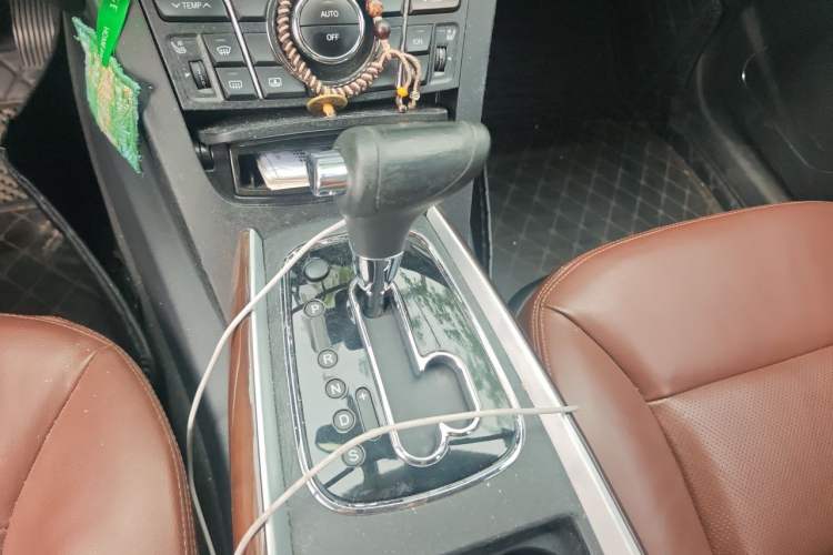 Used Hongqi H7 2015 2.0T Luxury Model Gear Lever