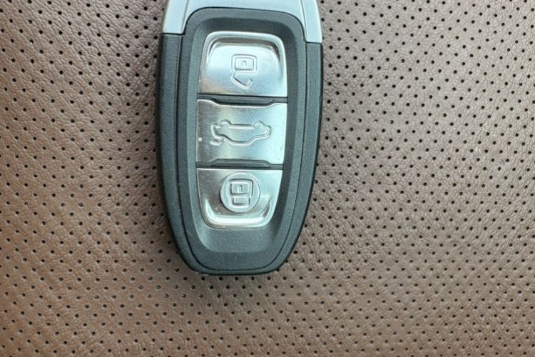 Used Hongqi H7 2015 2.0T Luxury Model Interior 4