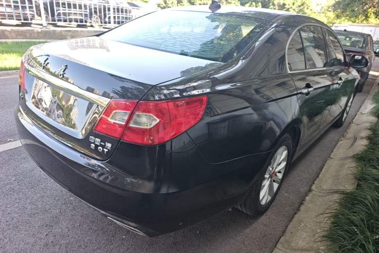 Used Hongqi H7 2015 2.0T Luxury Model Rear Right 45 Deg