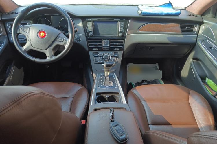 Used Hongqi H7 2015 2.0T Luxury Model Center Console