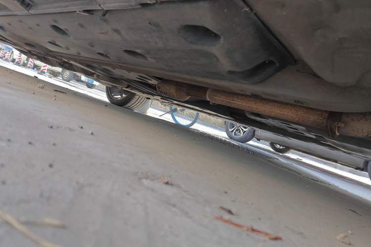 Used Hongqi H7 2015 2.0T Luxury Model Chassis Front Right
