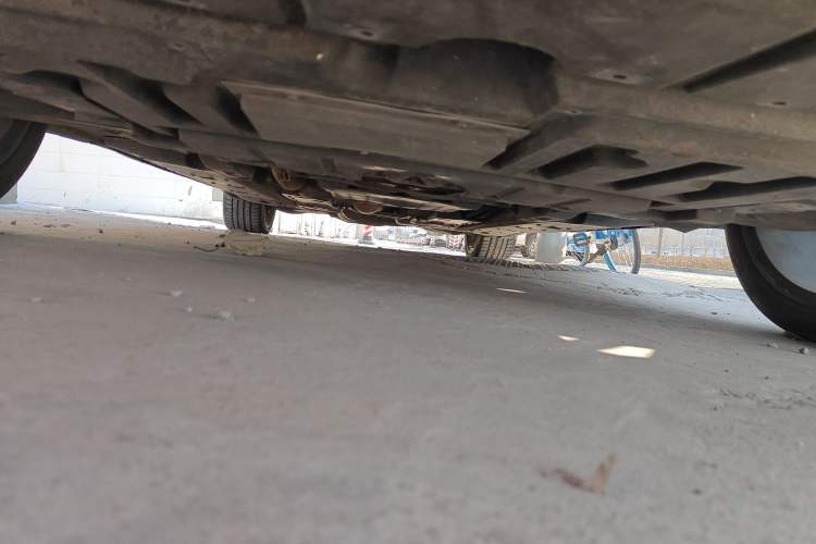 Used Hongqi H7 2015 2.0T Luxury Model Chassis Front