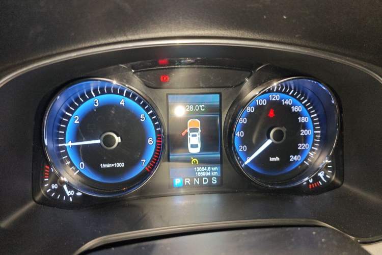 Used Hongqi H7 2015 1.8T Luxury Model Instrument Cluster