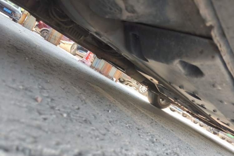 Used Hongqi H7  Chassis Front Left