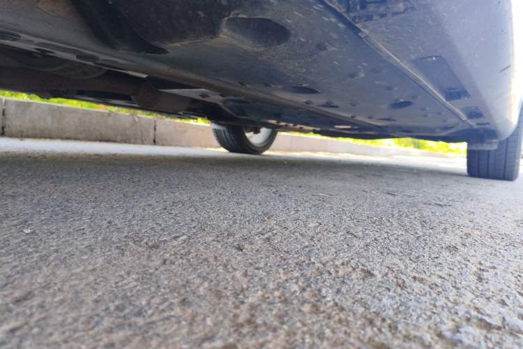 Used Hongqi H7  Chassis Front Left