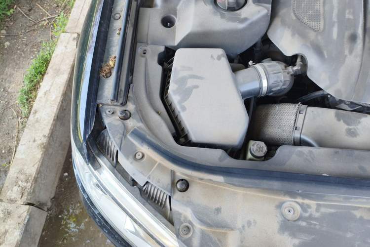 Used Hongqi H7  Engine Bay Right