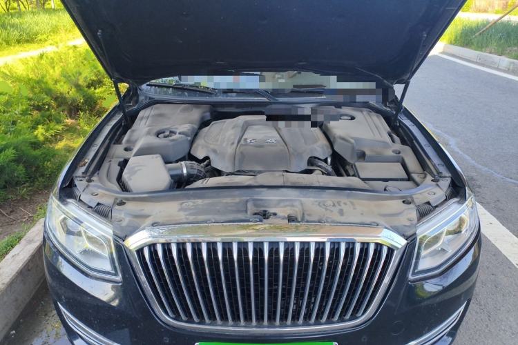 Used Hongqi H7  Engine Bay