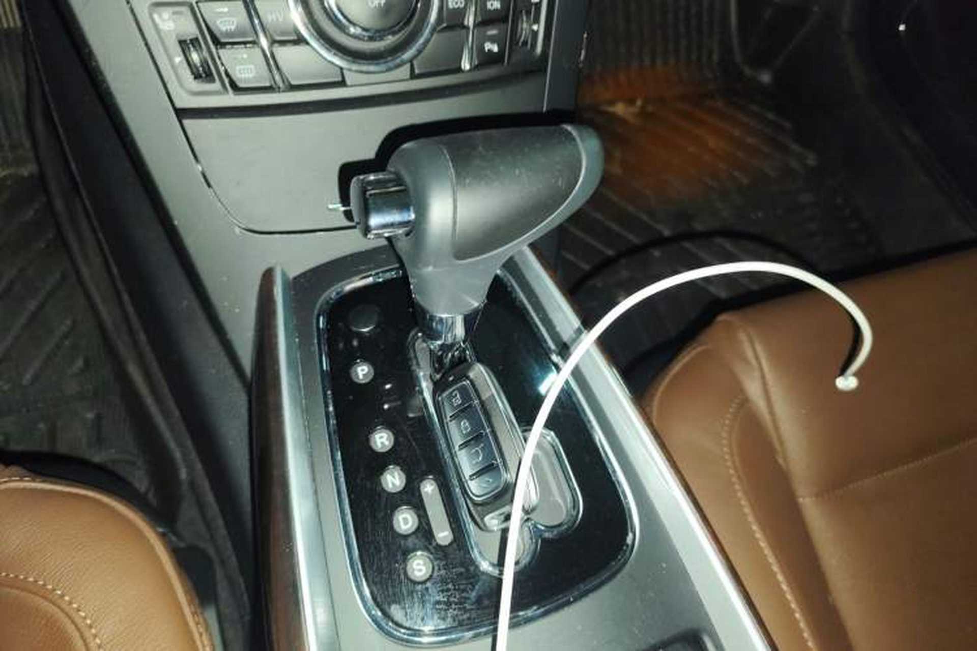 Used Hongqi H7  Gear Lever