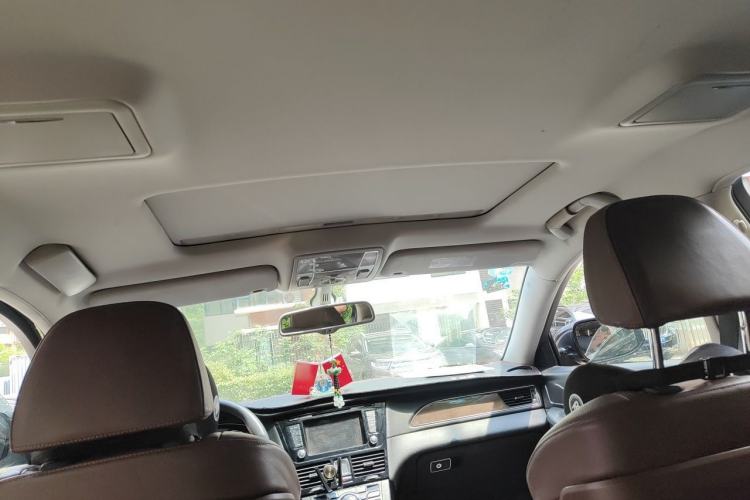 Used Hongqi H7  Headliner