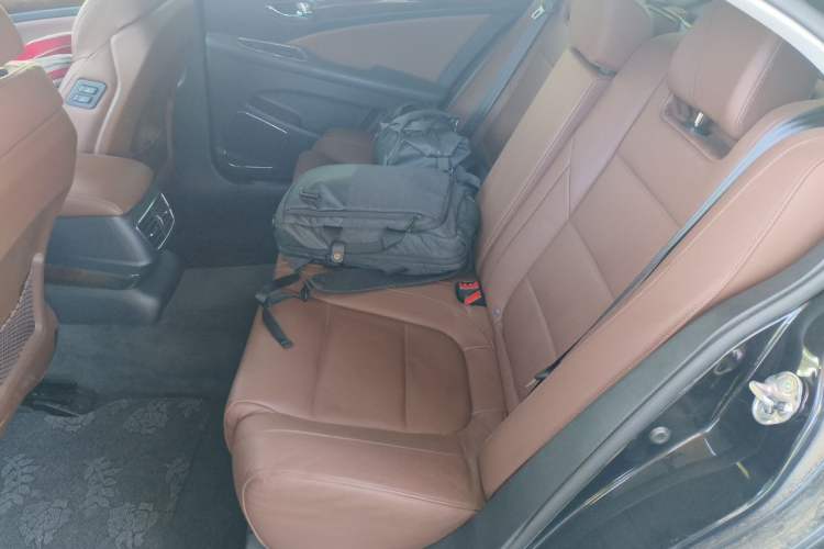 Used Hongqi H7  Left Rear Seat