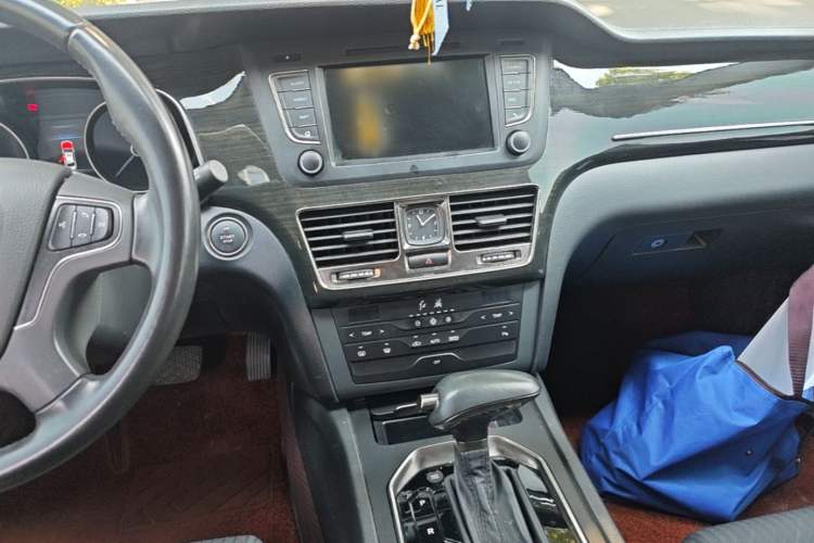 Used Hongqi H7 2017 1.8T Tech Model Audio And AC Panel