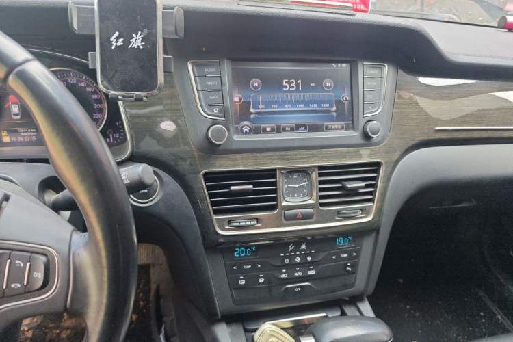 Used Hongqi H7 2017 1.8T Tech Model Audio And AC Panel